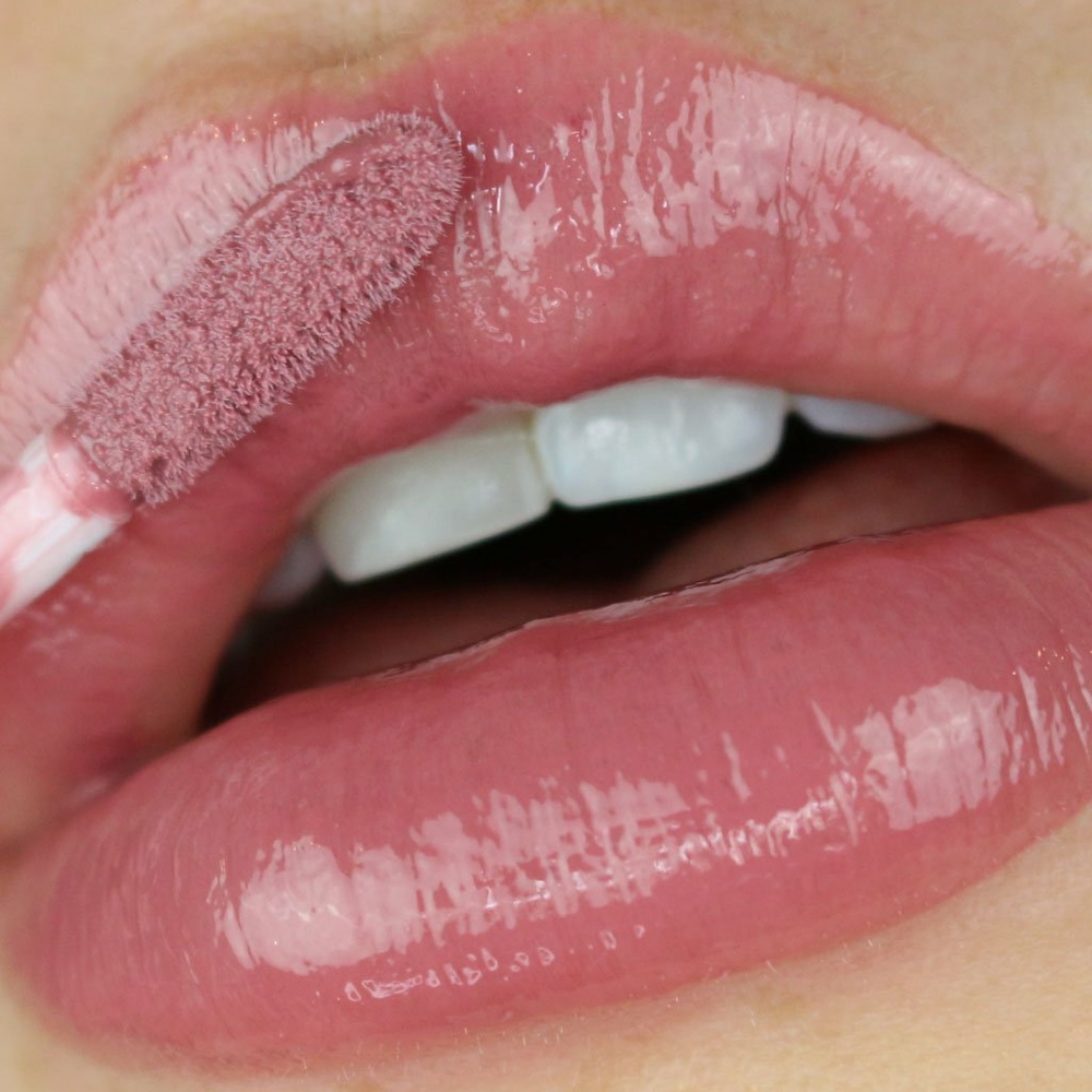 💋🍩HALF CAKED SUPER GLAZED LIP CREME💋🍩